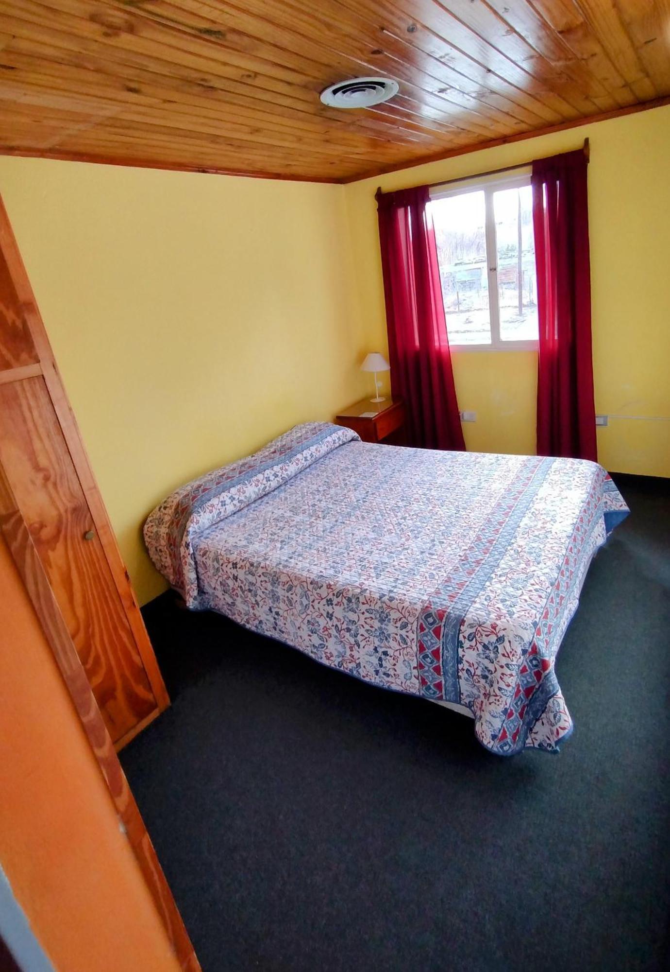 Hostel Elal El Calafate Ruang foto