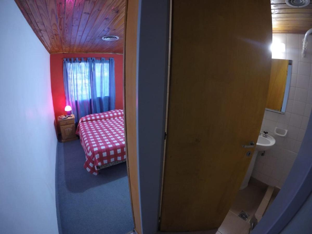 Hostel Elal El Calafate Bagian luar foto